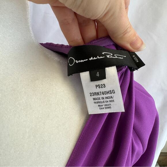 Oscar de la Renta Gathered Stretch Silk Blouse in Hyacinth - Size 4 - Picture 12 of 14